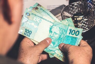 Dinheiro real brasileiro - Fotos do Canva