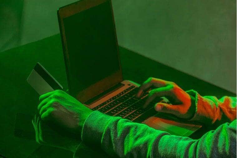 208 golpes são registrados por hora, revela anuário de segurança pública