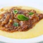 Polenta com carne moída