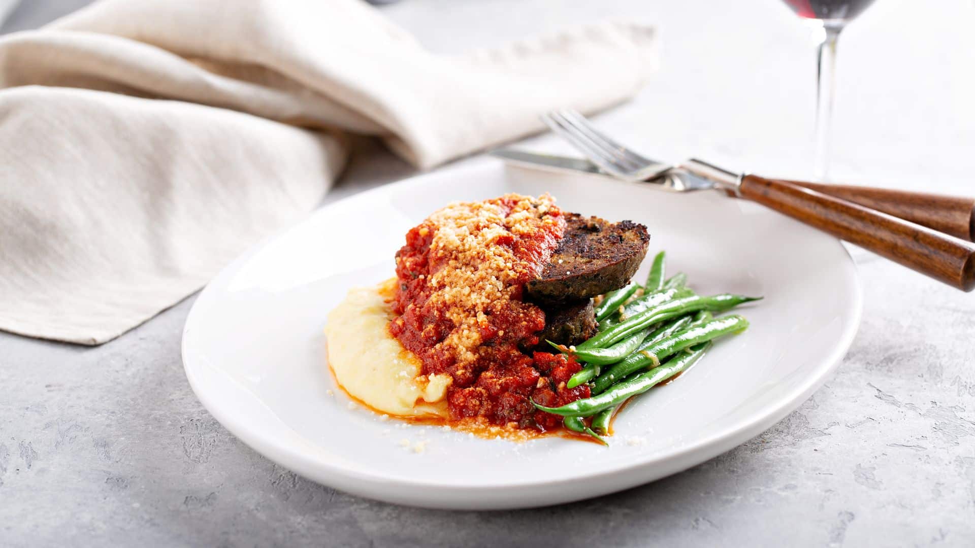 Polenta com carne moída