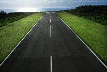 Private airplane taking off from runway - Fotos do Canva