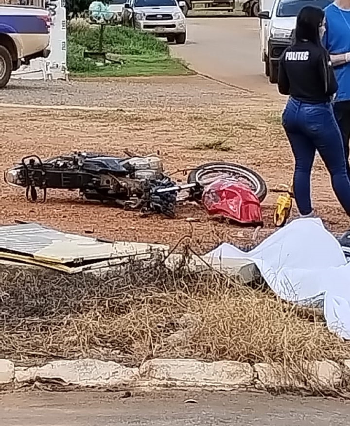 Colisão entre duas motocicletas deixou outras três pessoas feridas