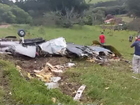 Itapeva (MG) - Avião de pequeno porte cai em Itapeva, interior de MG e deixa sete mortos. Foto: Facebook/Reprodução
