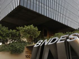 Edifício sede do BNDES, Banco Nacional de Desenvolvimento Econômico e Social, no Centro do Rio. Por: Fernando Frazão/Agência Brasil
