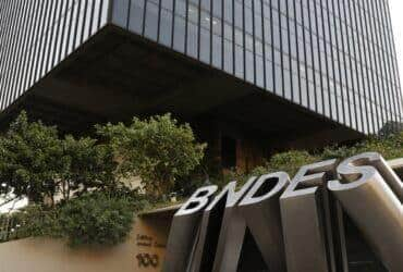 Edifício sede do BNDES, Banco Nacional de Desenvolvimento Econômico e Social, no Centro do Rio. Por: Fernando Frazão/Agência Brasil