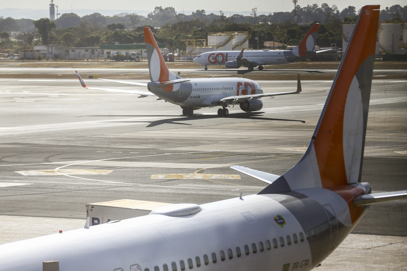 Movimentação de aviões comerciais no aeroporto de Brasília. Por: Marcelo Camargo/Agência Brasil