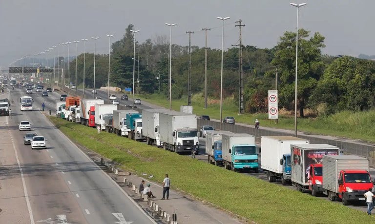 Motoristas têm prazo prorrogado para fazer exame toxicológico - Foto: Tânia Rêgo/Agência Brasil