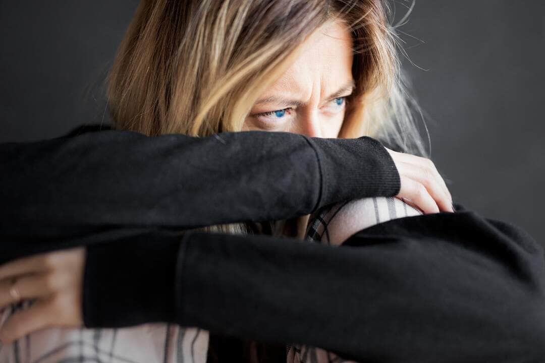 Horóscopo: 5 signos que podem ter uma enorme surpresa negativa amanhã 2 mulher surpresas