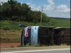 Acidente de Ônibus na BR-163 em Lucas do Rio Verde deixa 11 passageiros feridos