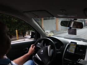 São Paulo (SP), 28/04/2023 - O motorista de aplicativo Jonas Ferreira fala sobre os prós e contras do trabalho autônomo. Foto: Rovena Rosa/Agência Brasil