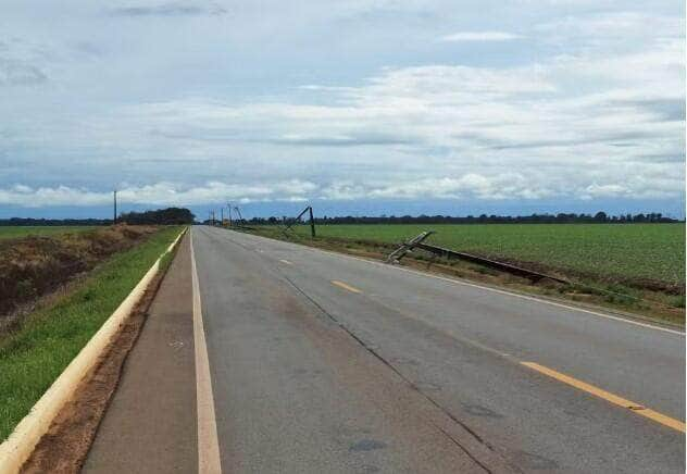 Temporal causa danos e transtornos em rodovia e aeroporto no Norte de Mato Grosso