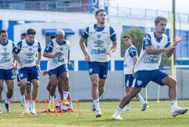 Avaí x Brusque ao vivo; onde assistir, horário e escalações do jogo deste sábado (23) pelo Catarinense. Foto: Leandro Boeira/Avaí