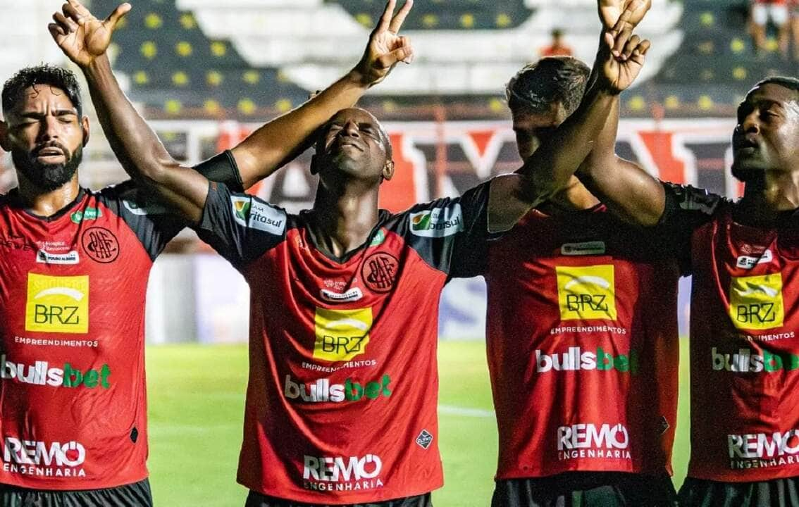 Pouso Alegre x Cruzeiro ao vivo; onde assistir, horário e escalações do jogo deste domingo (25) pelo Campeonato Mineiro. Foto: Divulgação Pouso Alegre