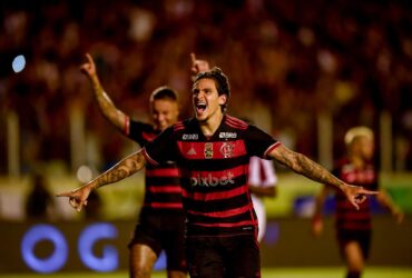 Flamengo x Madureira ao vivo; onde assistir, horário e escalações do jogo deste sábado (2) pelo Carioca. Foto: Marcelo Cortes/CRF