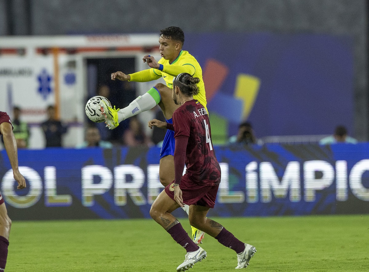 Brasil x Paraguai; onde assistir ao vivo e as escalações do jogo do Brasil desta segunda (5). Foto: Joilson Marconne/CBF