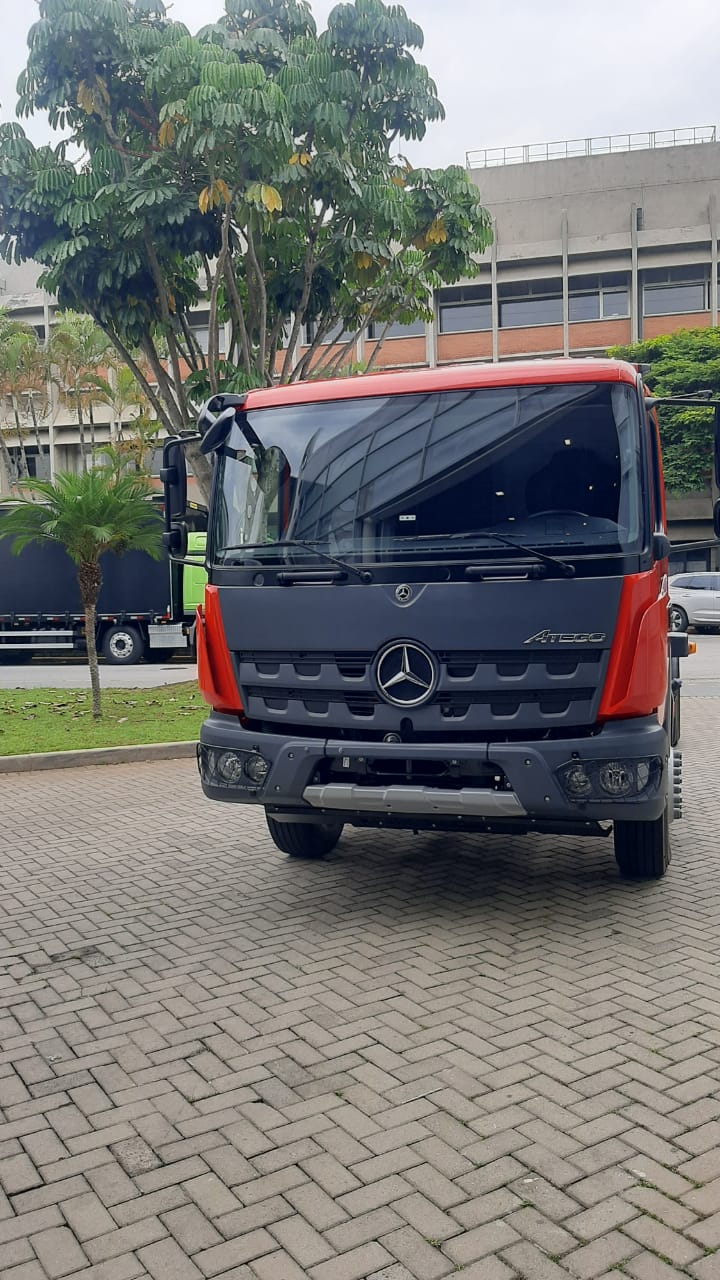 Mercedes Benz renova linha Atego e revela novos modelos extrapesados Sergio Dias 13