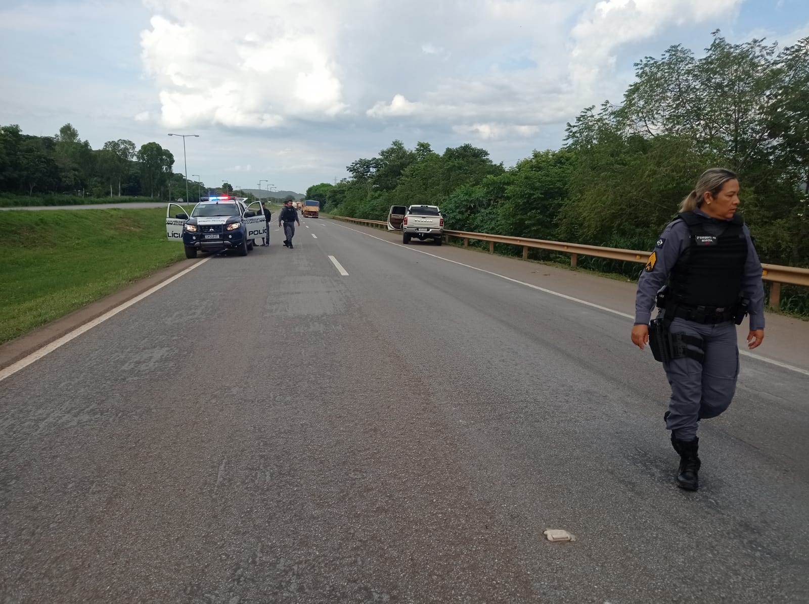 Ação conjunta da Polícia Militar de Nobres e Rosário Oeste resultou na recuperação do veículo e na prisão dos indivíduos em flagrante.