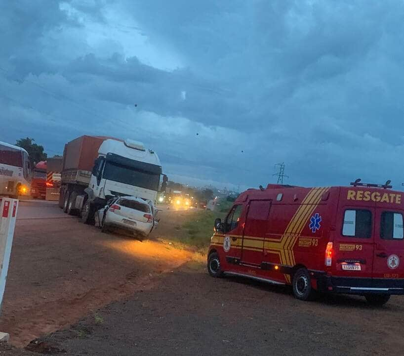 Walter Jacobina Ribeiro da Gama e o passageiro Luan Henrique Almeida Soares, ambos de 20 anos, não resistiram ao impacto.