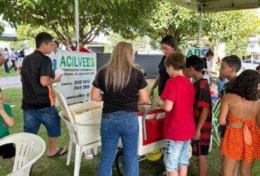 Rotary Day em Lucas do Rio Verde: ACILVE participa da festa e oferece picolés para a criançada