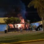 Incêndio destrói hamburgueria em Chapada dos Guimarães