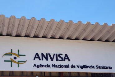 Brasília-DF, 10. 11. 2023, Fachada do Prédio da Agência de Vigilância Sanitária ANVISA, em Brasília. Foto: Rafa Neddermeyer/Agência Brasil