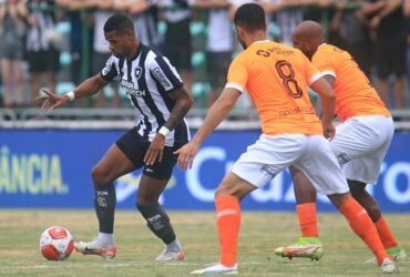 Botafogo perde para Nova Iguaçu, no Bezerrão, no Gama (DF), pela Campeonato Carioca. Por: Vitor Silva/Botafogo