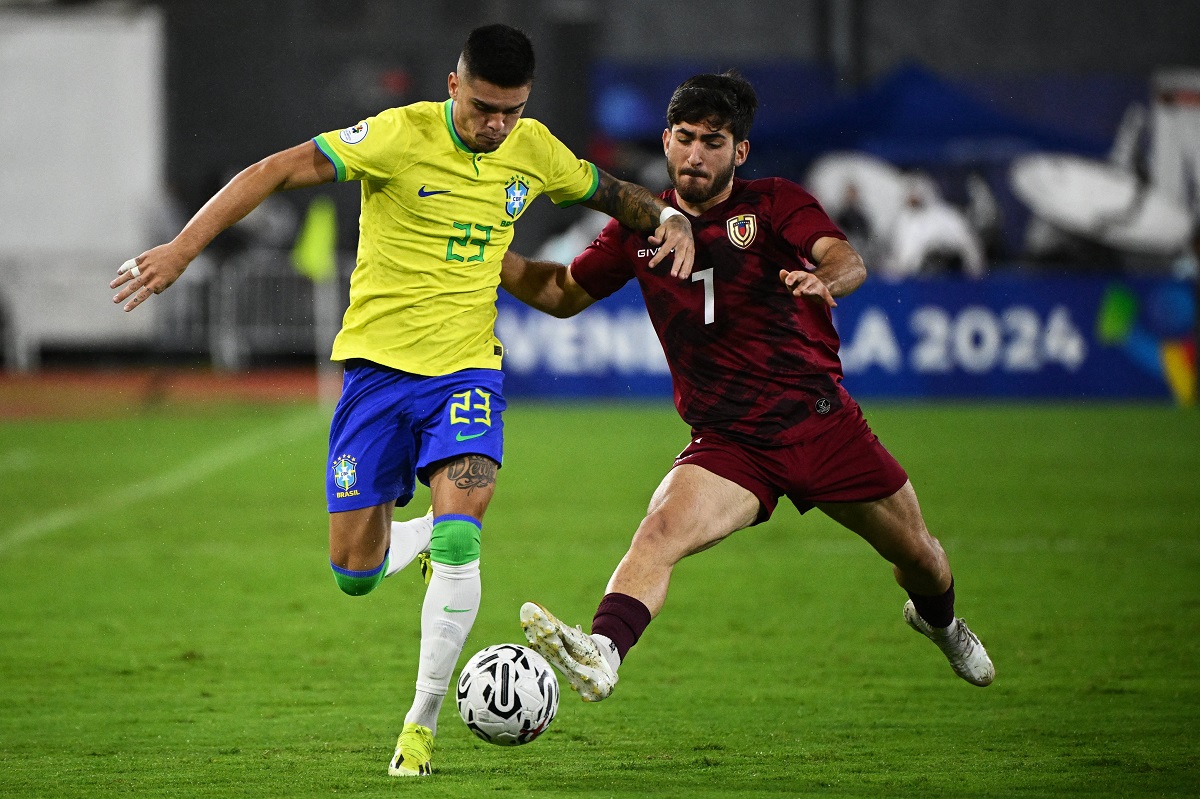 Lance de Venezuela x Brasil. Foto: Twitter Conmebol