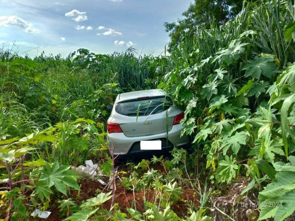 Polícia Civil recupera carro roubado de vendedor em Lucas do Rio Verde