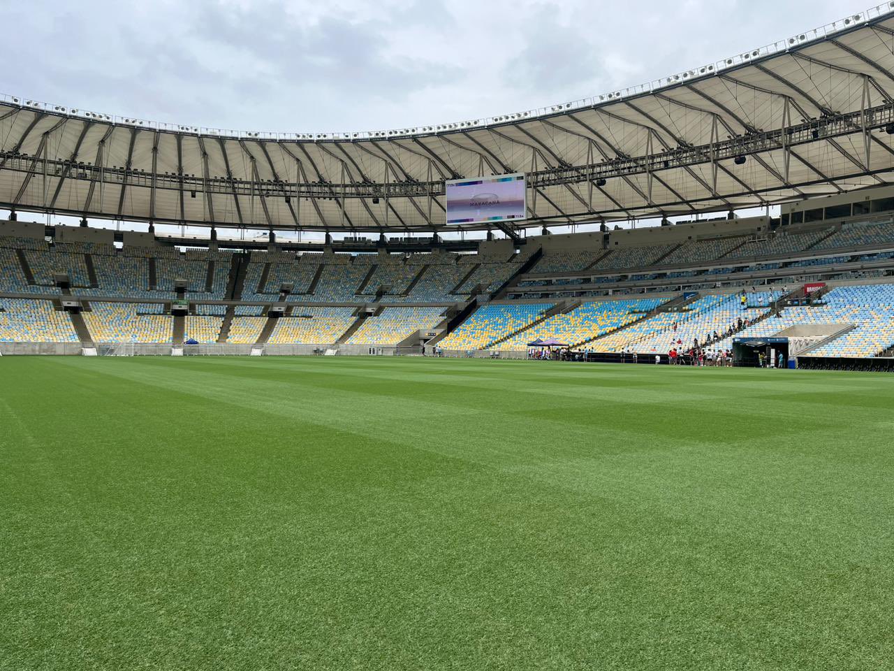 gramado do Maracanã,