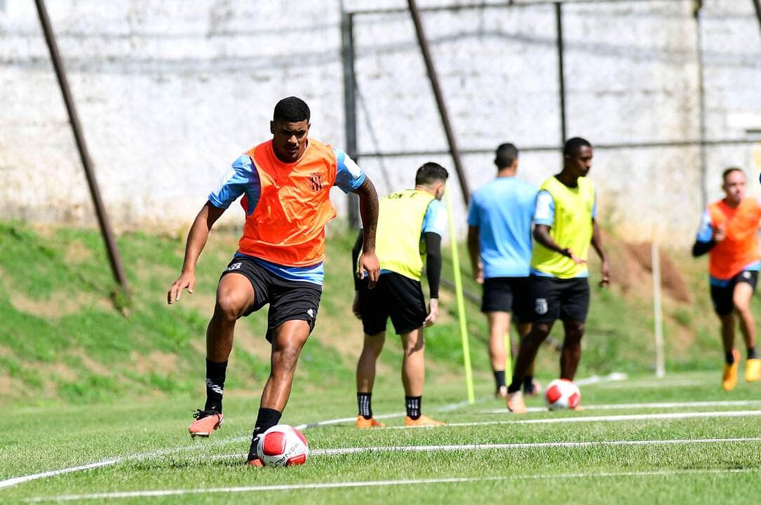 Corinthians x Ponte Preta ao vivo; onde assistir, horário e escalações do jogo deste domingo (25). Foto: Marcos Ribolli/Ponte Preta Press Corinthians x Ponte Preta ao vivo; onde assistir, horário e escalações do jogo deste domingo (25). Foto: Marcos Ribolli/Ponte Preta Press