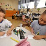 Crianças da educação infantil em sala de aula Por: Arquivo/ Agência Brasil