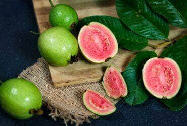 Como fazer doce de goiaba