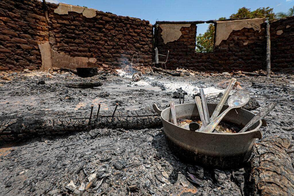 primeira dama de mt comemora projeto de construcao de casas em aldeia indigena atingida por incendio interna 2 2024 02 22 539201485