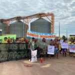 Indígenas de Mato Grosso protestam contra obras da Ferrogrão