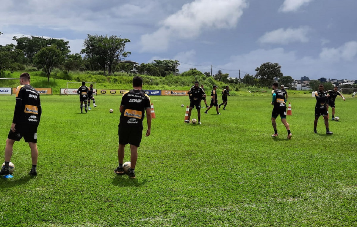 Cruzeiro x Uberlândia ao vivo; onde assistir, horário e escalações do jogo deste sábado (2) pelo Mineiro. Foto: Divulgação Uberlândia