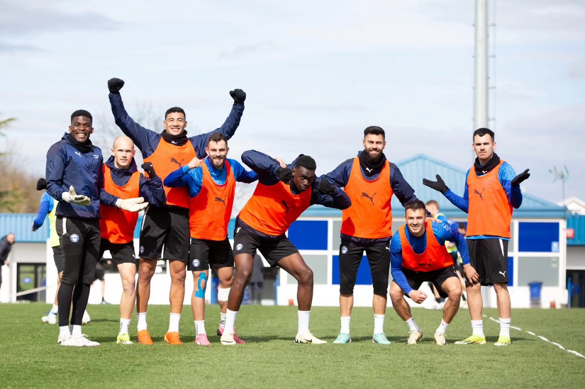 Osasuna x Alavés ao vivo; onde assistir, horário e escalações do jogo deste domingo (3) pelo Espanhol. Foto: Divulgação Alavés Osasuna x Alavés ao vivo; onde assistir, horário e escalações do jogo deste domingo (3) pelo Espanhol. Foto: Divulgação Alavés