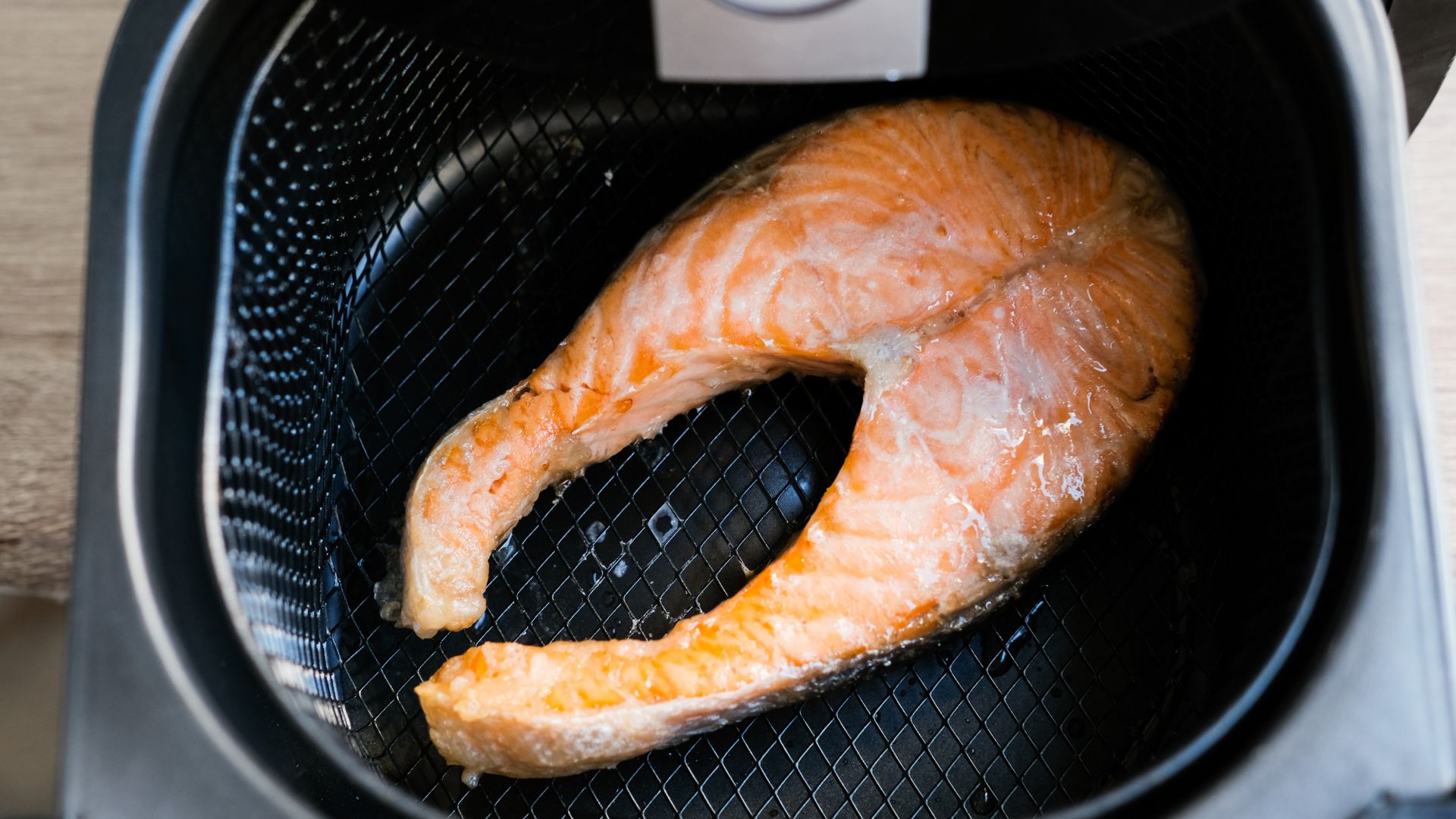 Como fazer salmão na airfryer