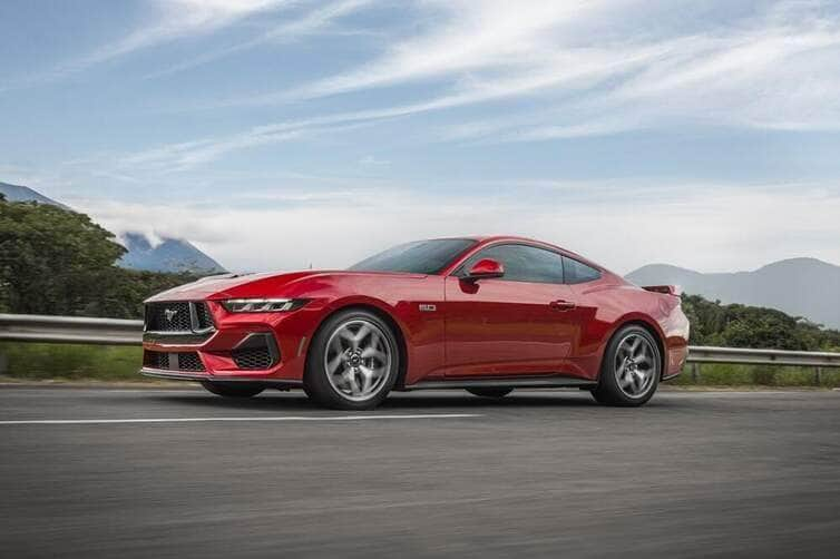 Ford traz para o Brasil um Mustang mais potente e tecnologico 8 1