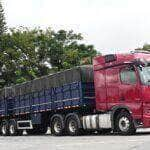 Lugar de mulher e.no Actros 2653 6x4 com 530 cavalos de potencia Divulgacao 3