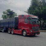 Lugar de mulher e.no Actros 2653 6x4 com 530 cavalos de potencia Sergio Dias 6