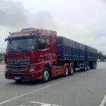 Lugar de mulher e.no Actros 2653 6x4 com 530 cavalos de potencia Sergio Dias 7