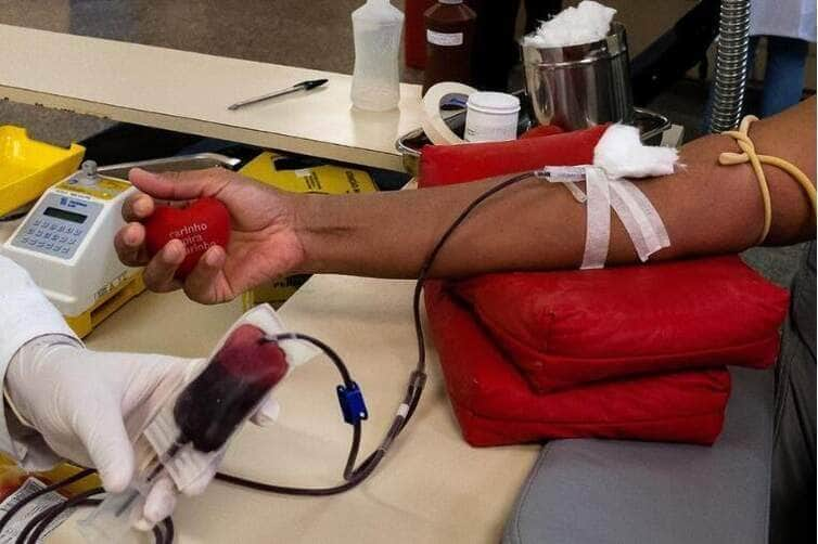 Processados trocam doação de cestas básicas por doação de sangue em Cuiabá