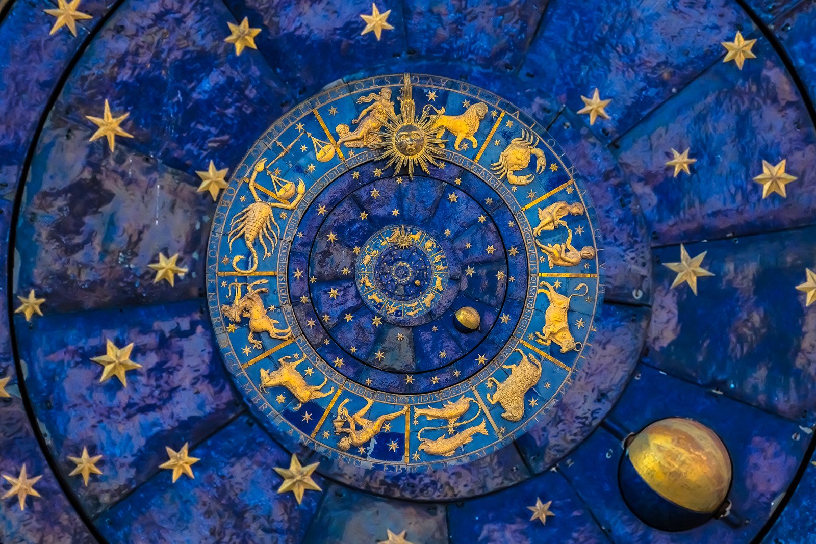 Símbolos astrológicos infinitos - Fotos do Canva