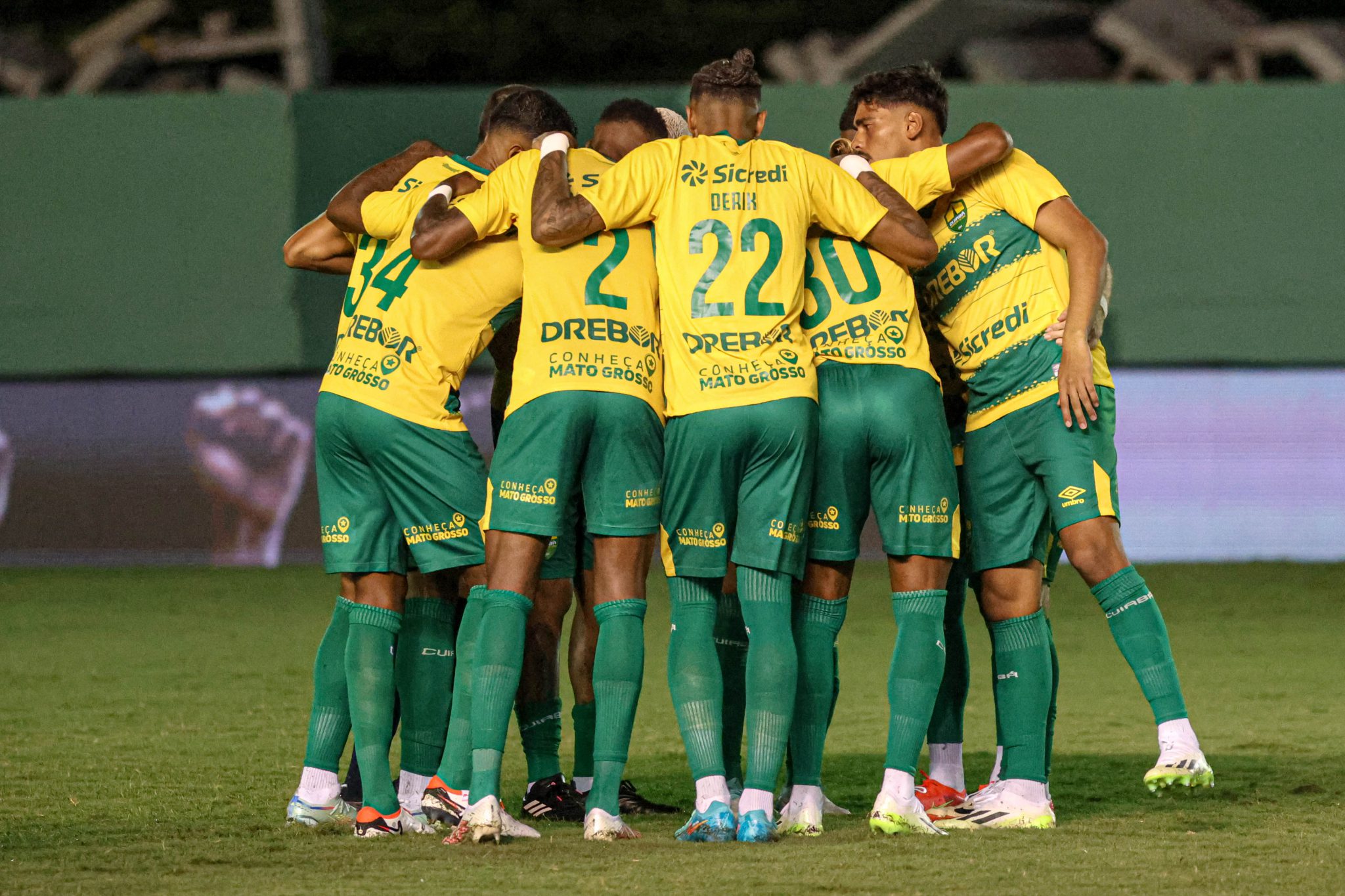 Cuiabá avança na Copa do Brasil após empate e vitória nos pênaltis 2 Walter, o grande herói da classificação.