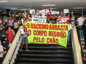 25/03/2024 - Organizações e Movimentos Sociais diversos de Brasília (DF), realizaram no dia 25/03 o ato cultural Por: Mídia NINJA
