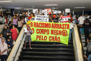 25/03/2024 - Organizações e Movimentos Sociais diversos de Brasília (DF), realizaram no dia 25/03 o ato cultural Por: Mídia NINJA