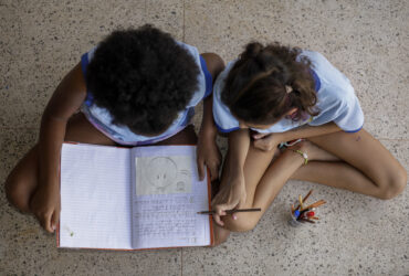 Brasília (DF) 16/11/2023 – Ensaio com estudantes para ilustrar reportagens sobre educação. Foto: Joédson Alves/Agência Brasil