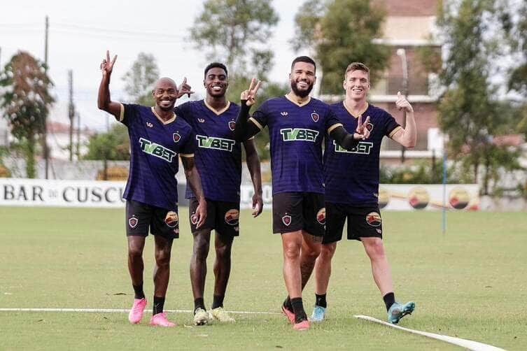Botafogo-PB x Fortaleza ao vivo; onde assistir, horário e escalações do jogo desta quinta (7) pela Copa do Nordeste. Foto: Cristiano Santos/Botafogo-PB