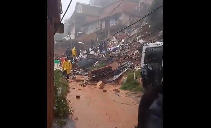 Chuvas em Petrópolis - Desabamento de uma edificação no bairro Independência, em Petrópolis, Região Serrana do Rio, deixou três pessoas mortas e duas desaparecidas. Frame: X/@kakadoMuaythai