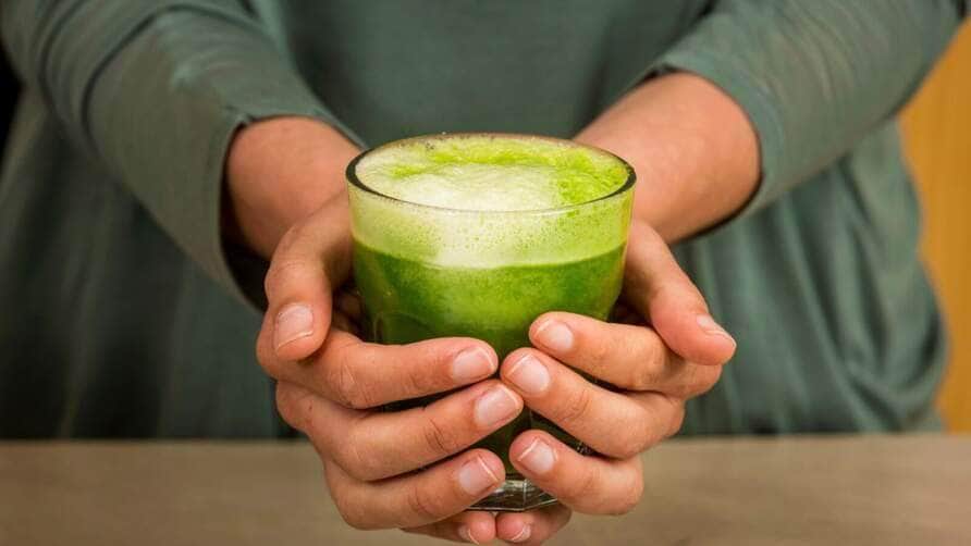 Como fazer suco detox